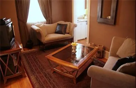 La Boheme Restaurant & B&B Edmonton 0*,  Canada